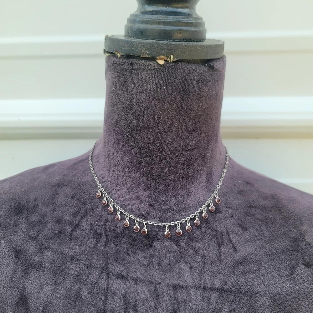 ROBERT ROSE Chain Necklace Red Stones Pendant